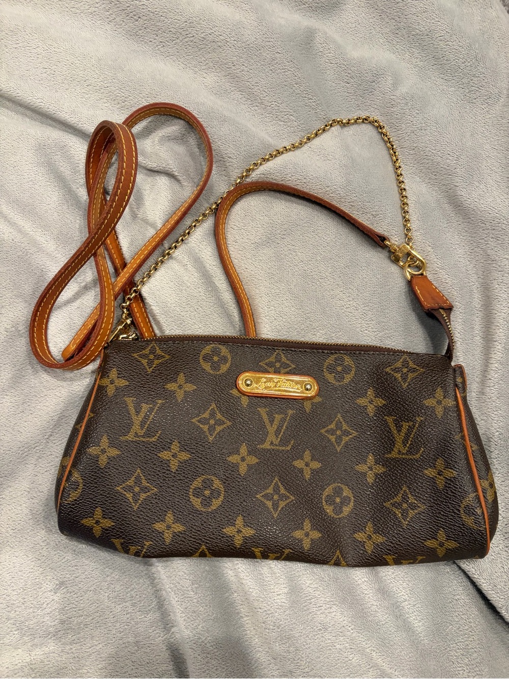 Louis Vuitton Monogram Canvas Pochette with Tan Leather Trim